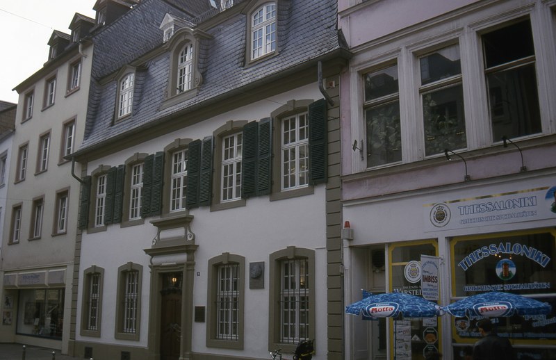 karl marx birthplace trier 4k