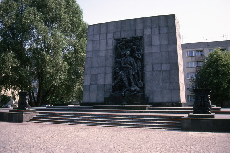 warsaw ghetto monument 4k