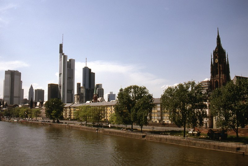 main river frankfurt 4k