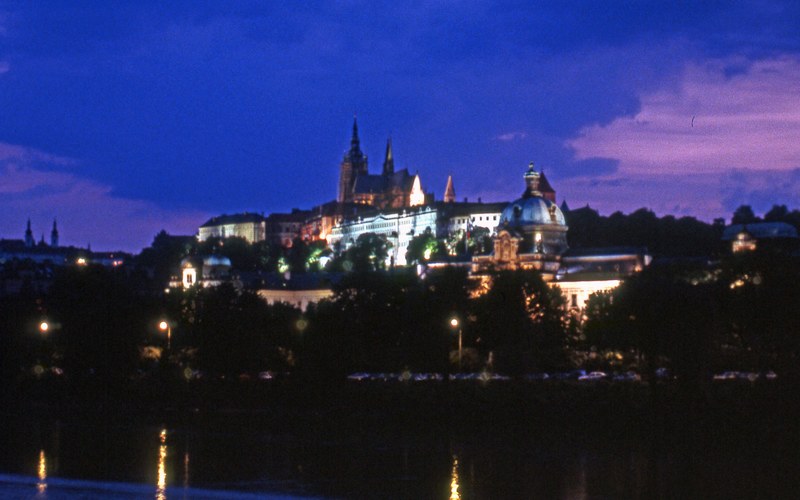 prague castle and st vitius cathedral 4k
