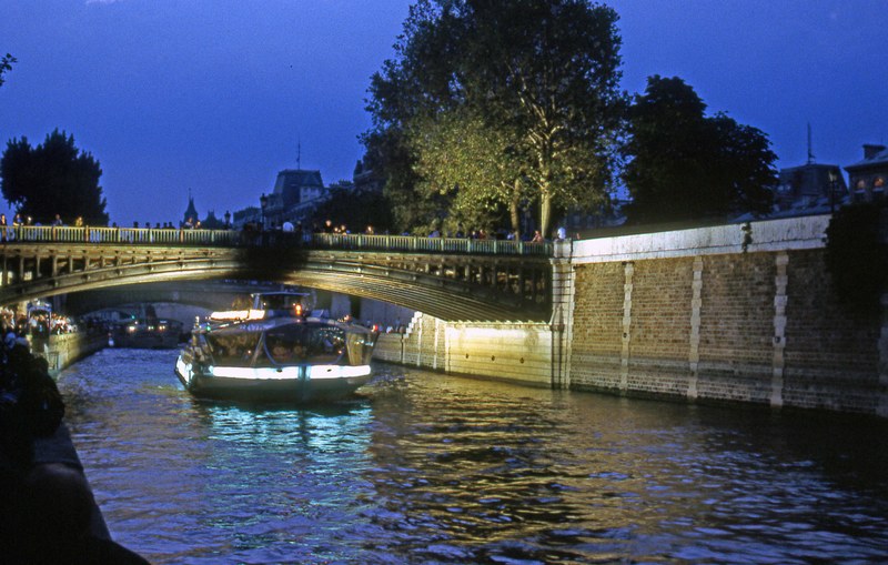 seine river by night 4k