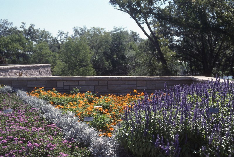 powell garden kansas city 4k