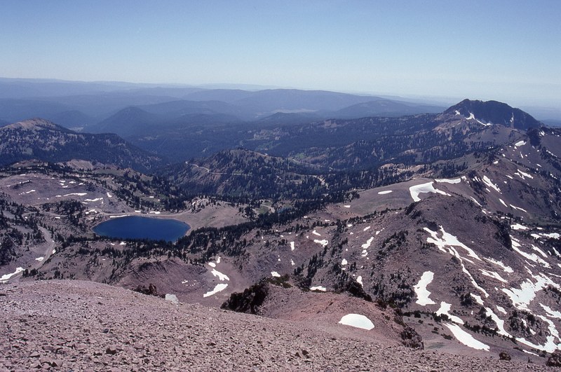 view from the summit of lassen peak 4k