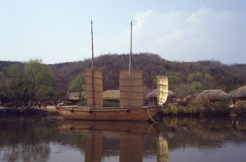 korean folk village in suwon 4k
