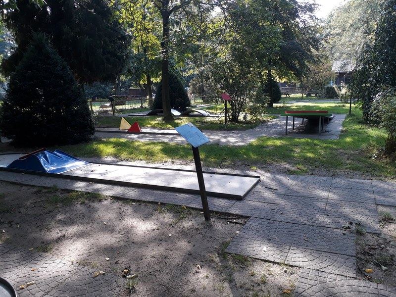 tolle einblicke der minigolfanlage 4k