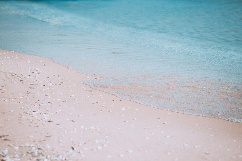tide coming in to shore, _incoming tide 4k