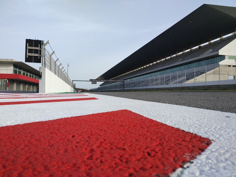 ground level view of the race track and the sitting area of the algarve international circuit, _algarve international circuit 4k