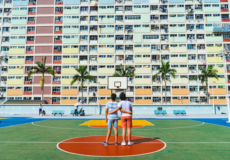 apartment building friend apartment and basketball court 4k