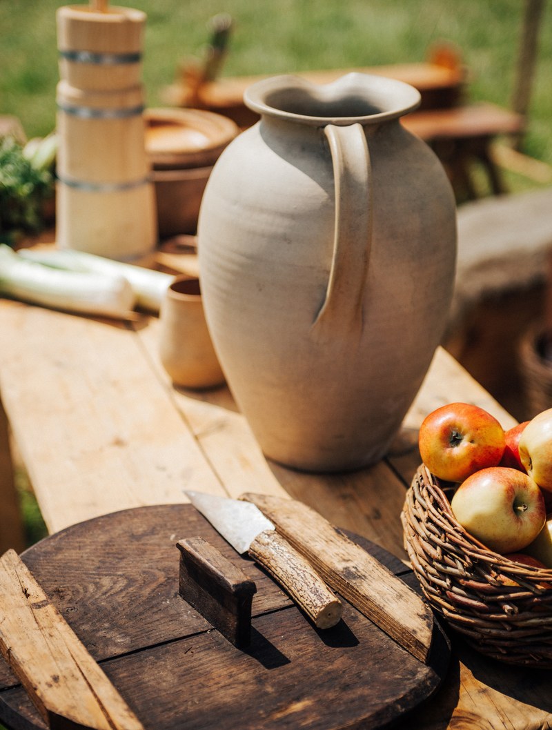 a jug is placed on a wooden table with the kitchen utensils in stotfold, _jug kitchen utensils stotfold 4k