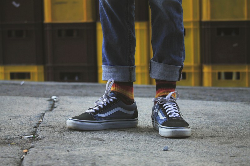 shoe sneaker feet and style 4k
