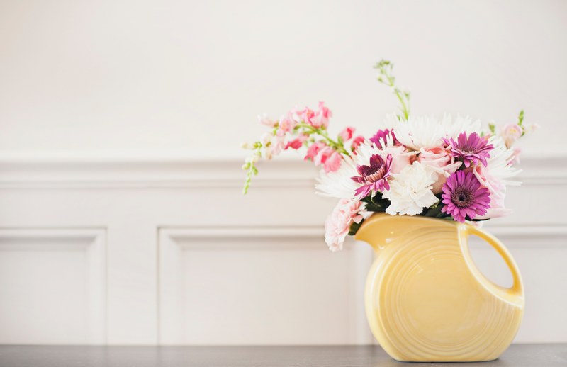 vase flowers jug and pink 4k