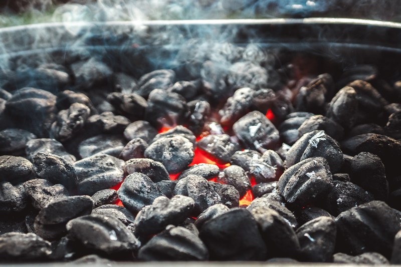 grill fire summer and charcoal 4k