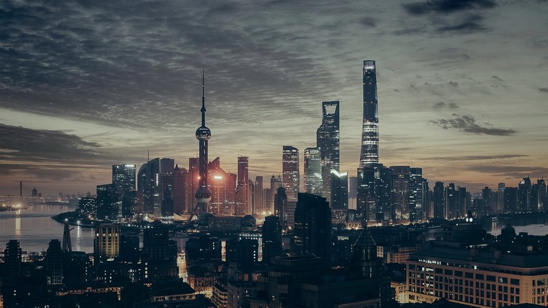 an impressive city skyline on an evening, impressive evening skyline 4k