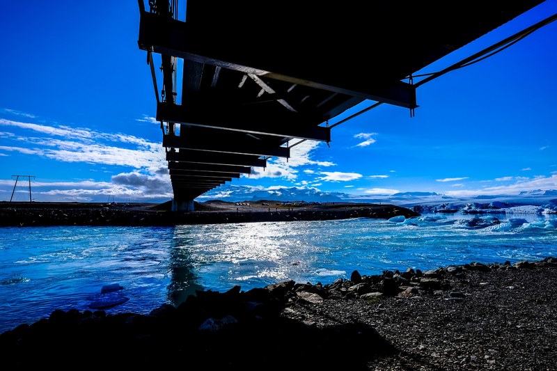 bridge on icebergs 4k