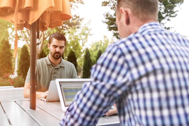 men male laptop and parasol 4k