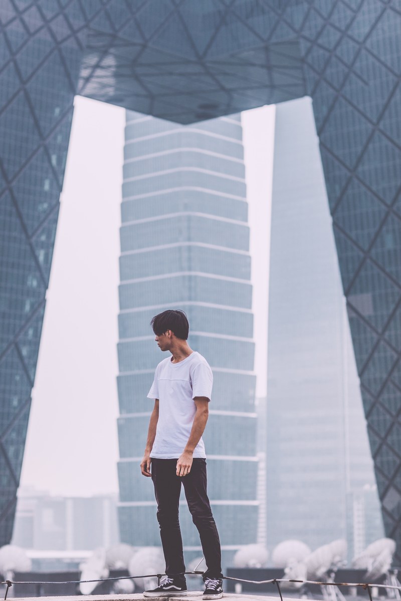 rooftop in the capital 4k