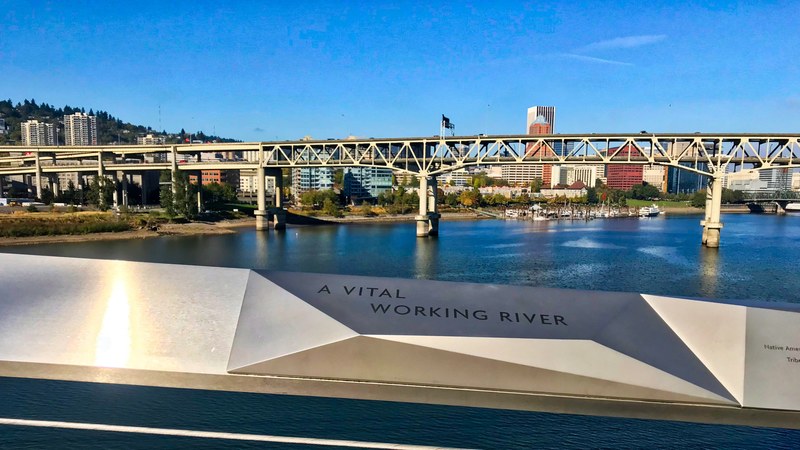 tilikum crossing portland oregon 4k