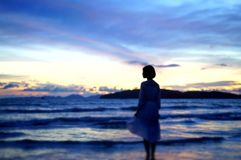 woman female sea and ocean 4k