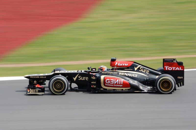 kimi rikknen in the beautiful 2013 lotus 4k