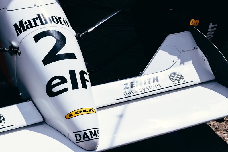 details on a marlboro sponsored racing car, white racecar 4k