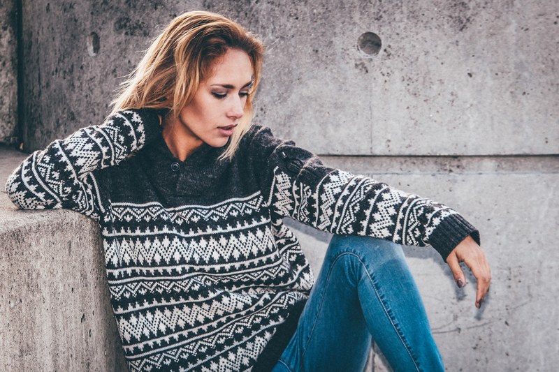 woman female jumper and sweater 4k