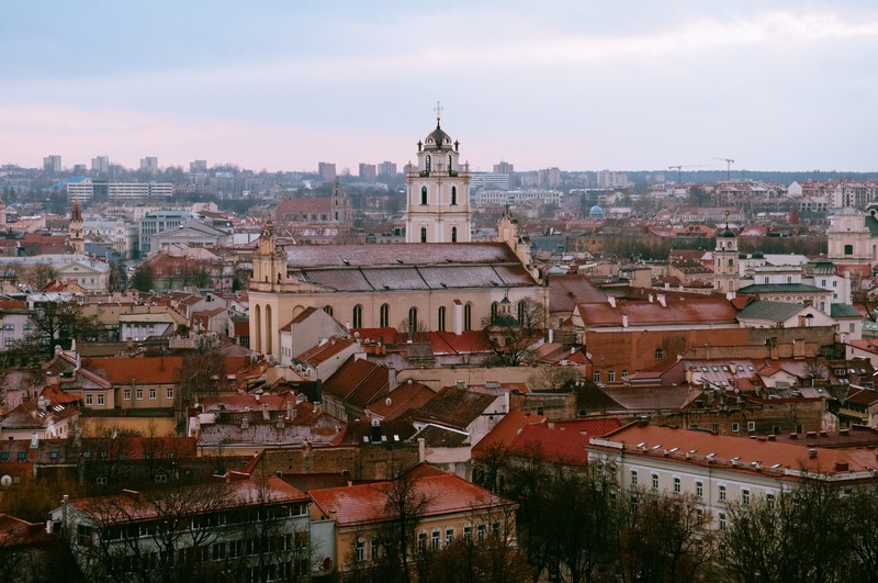 cityscape roof landmark and palace 4k