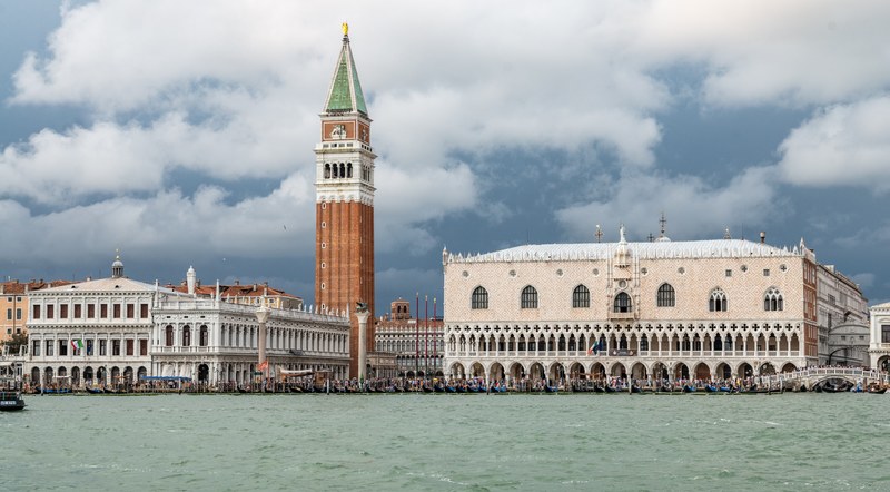 the centre of venice st marks square 4k