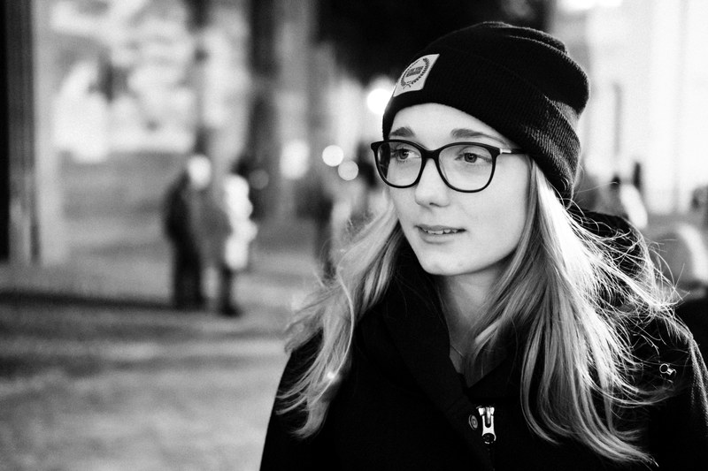 freezing with romina 4k