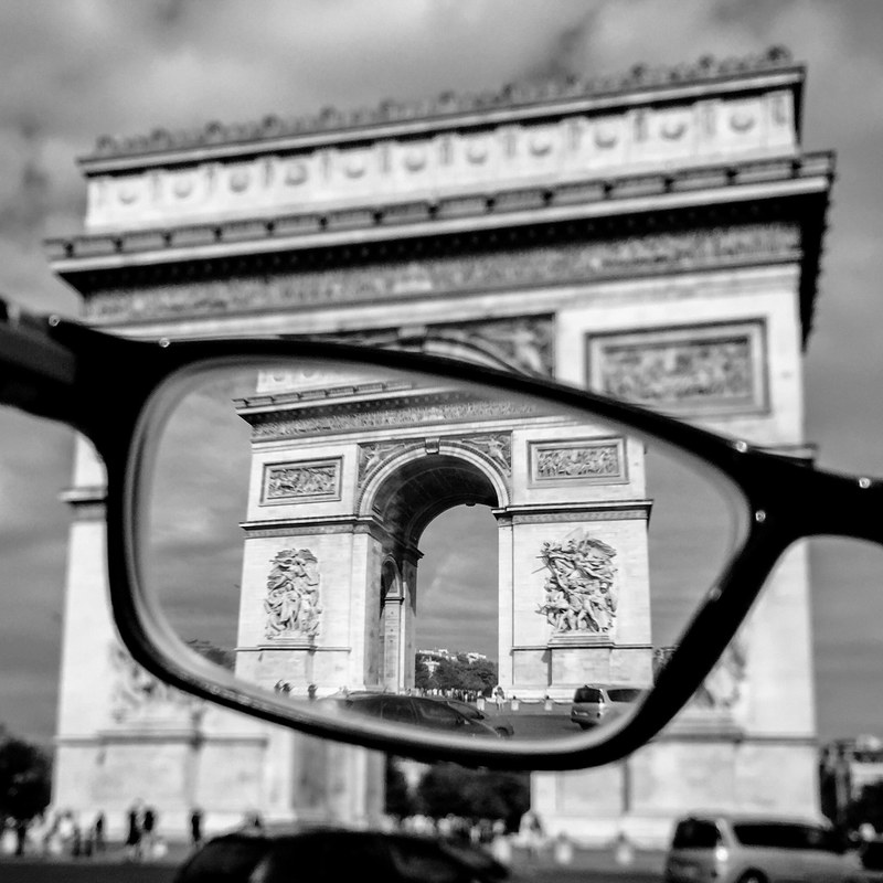 arc de triomphe blur through and arch of triumph 4k