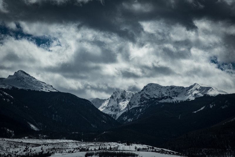 cloudy sky over snow capped mountains, cloudy mountain scenery 4k