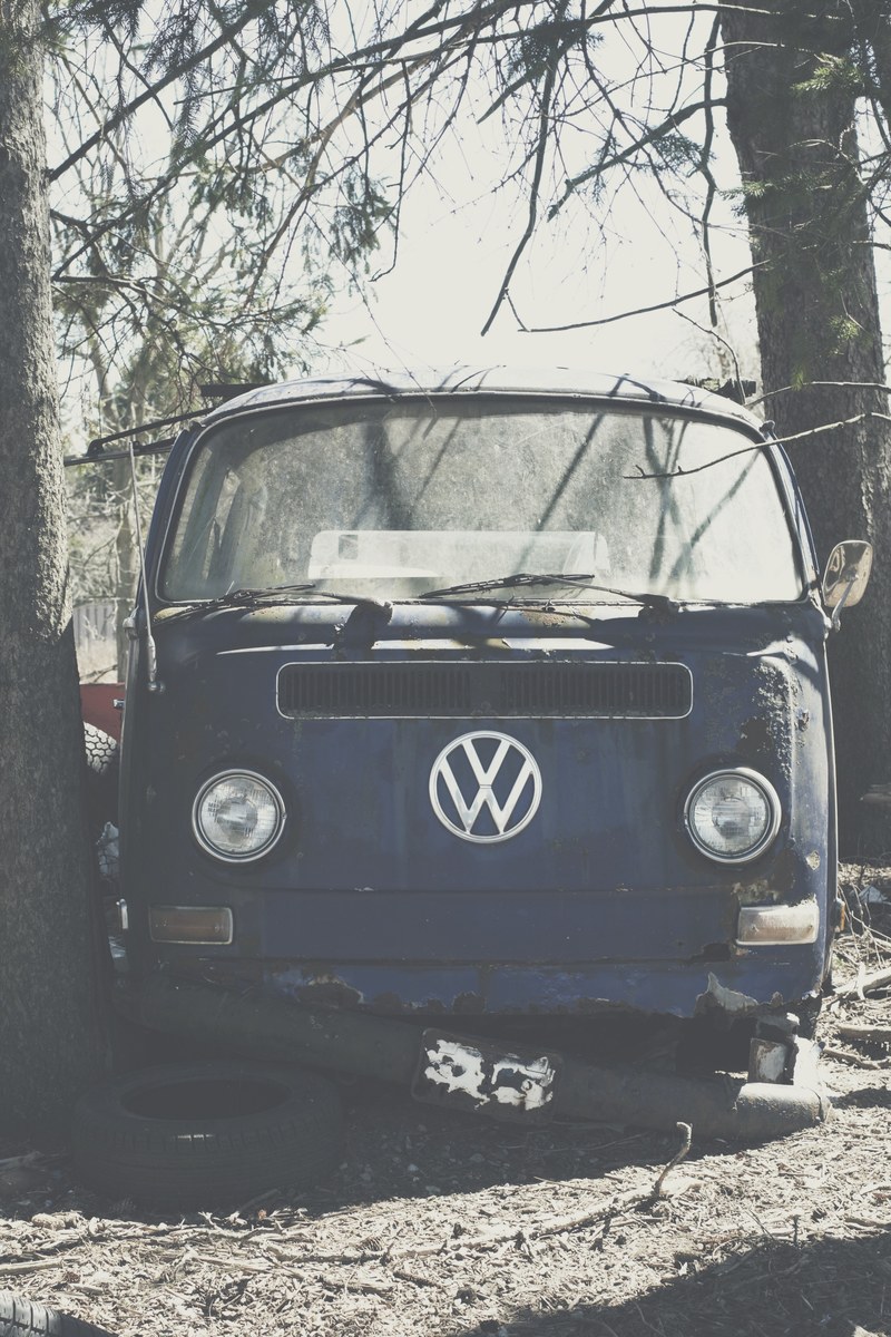 a broken down blue vw van, _broken down van 4k