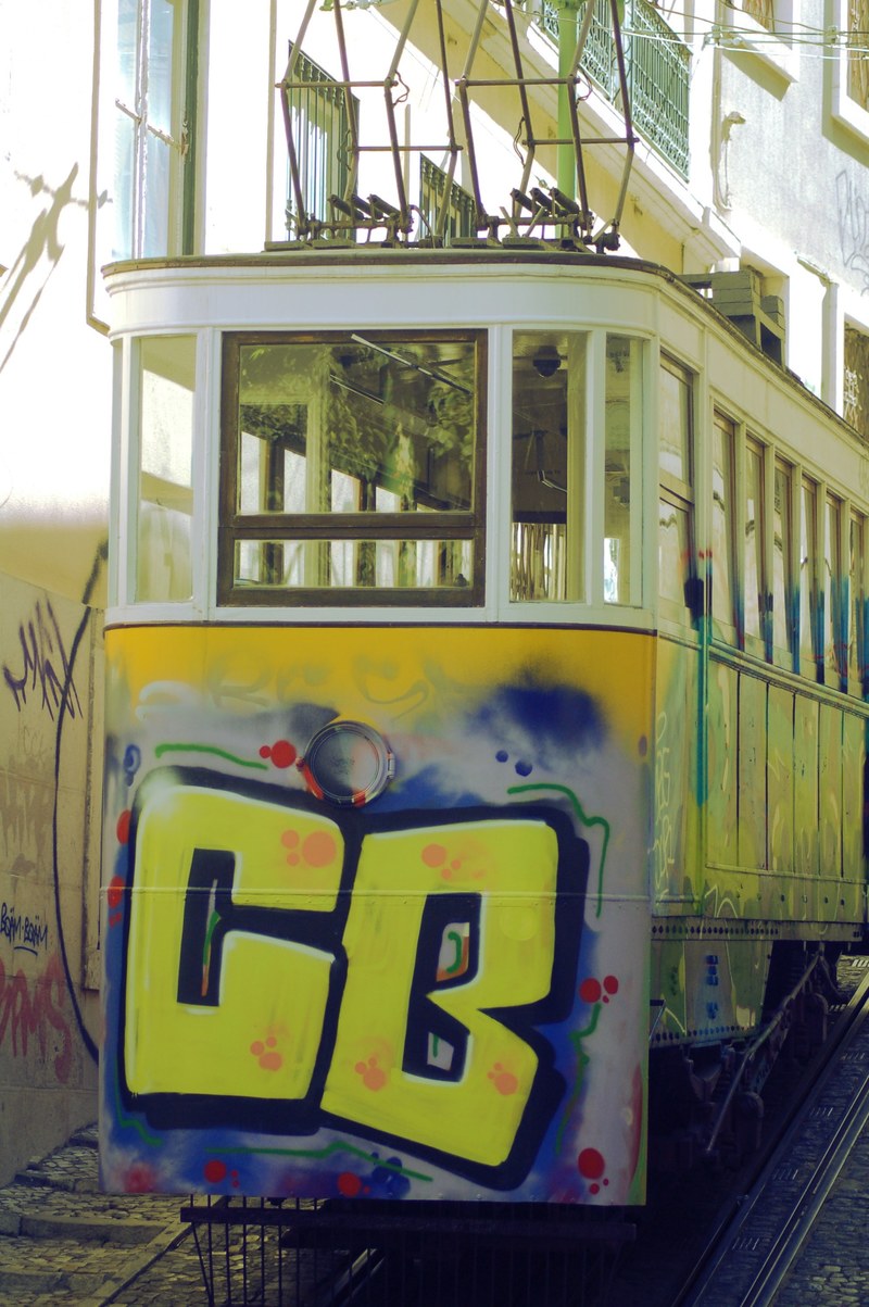 tram graffiti and street art hd, 4k