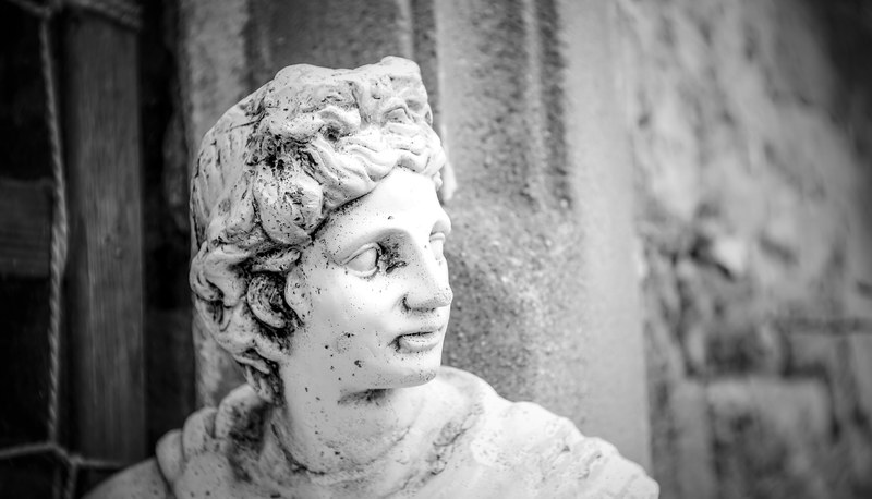 wallpaper focu white and sculpture 4k