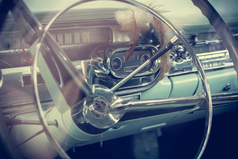 macro shot of a vintage cars chrome steering wheel, _vintage steering wheel 4k