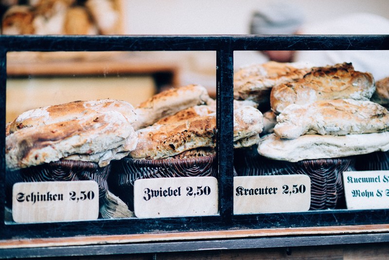 fresh bread for sale at a german bakery, fresh bread 4k