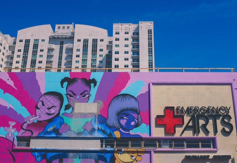 pink color las vega and urban art 4k