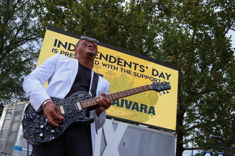 man male african american and guitar 4k
