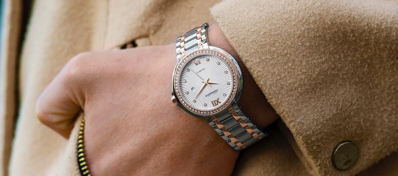 watch minute hand and time 4k