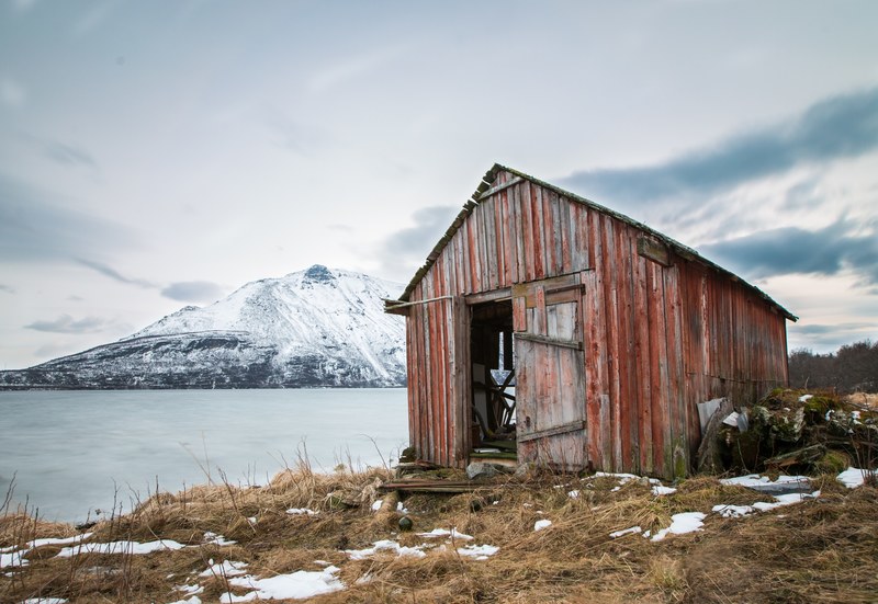 hut cabin shed and building 4k