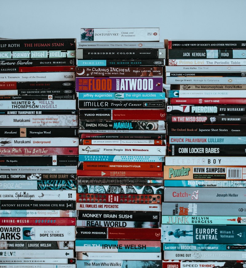 books book and more books_ 4k