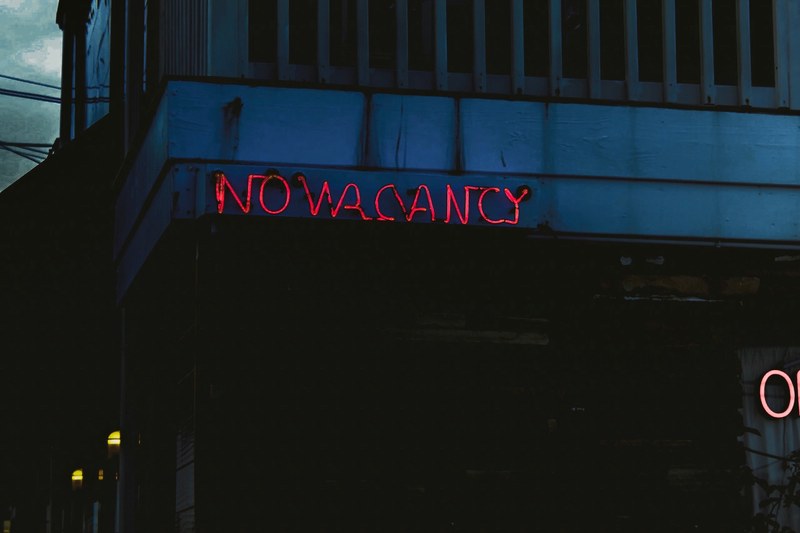 no vacancy neon sign on the old motel at carolina beach, no vacancy 4k