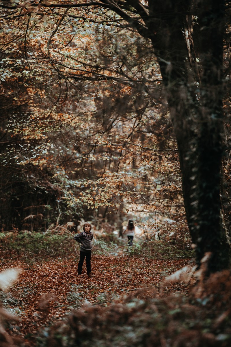 children outdoors 4k