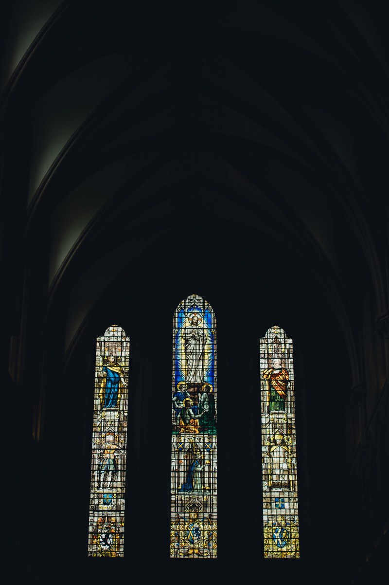 stained glass window wells cathedral 4k