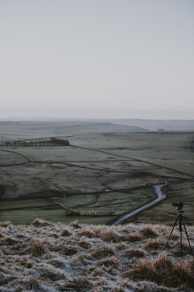 lonely tripod 4k