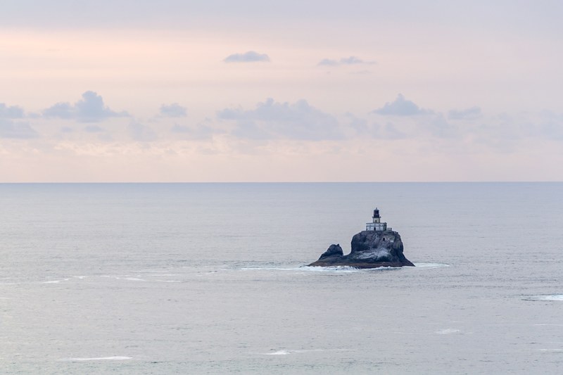 tillamook rock light house on a rock in the sea, tillamook rock light house 4k