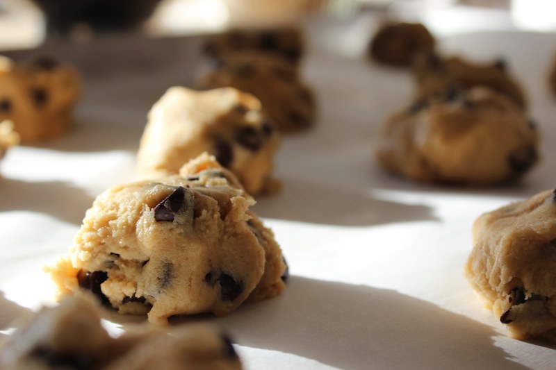dough cookie chocolate and chocolate chips 4k