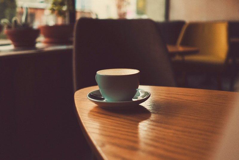 coffee shop coffe cup cup and saucer and table 4k
