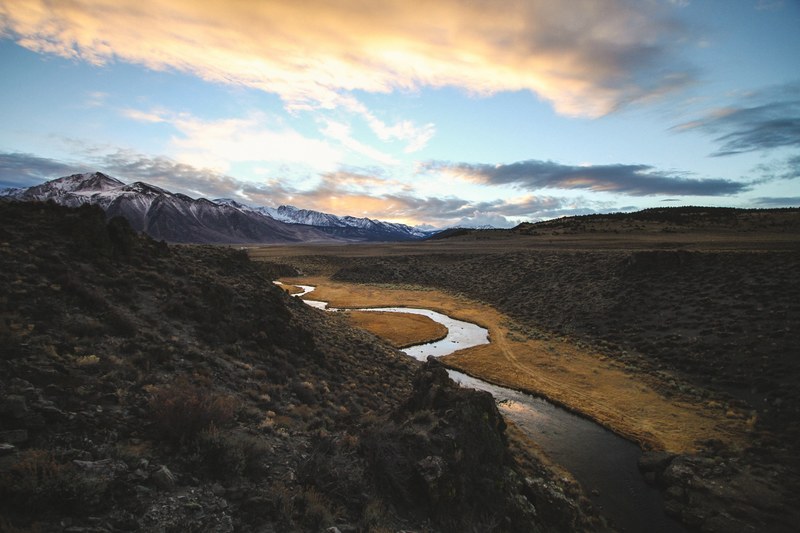 outside the sierra nevadas 4k