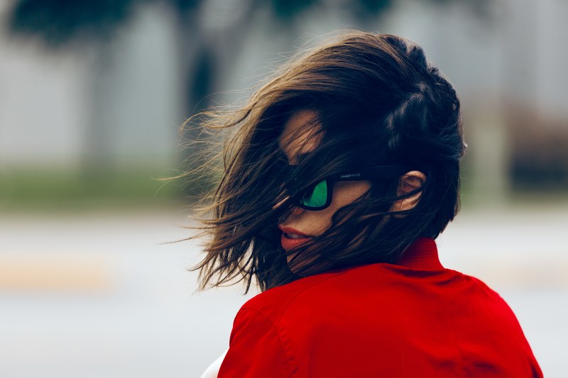 woman female hair and sunglasses 4k