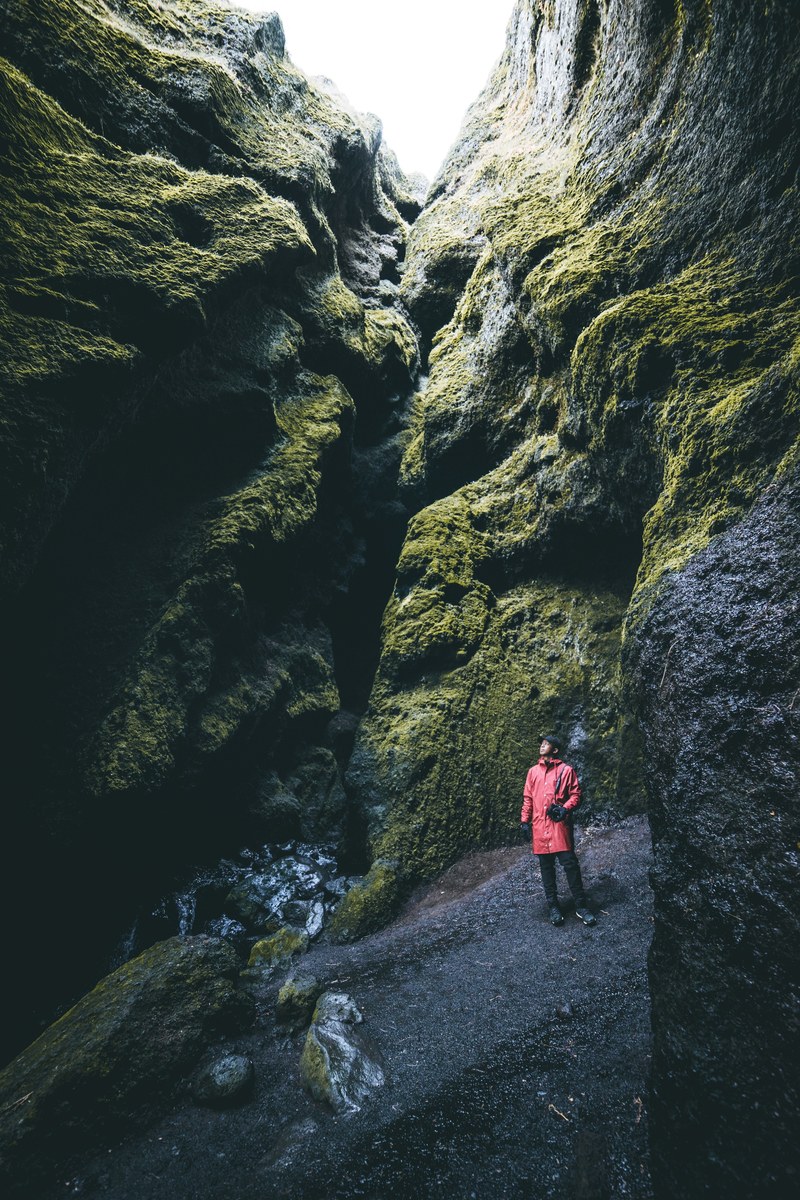 rock mountain gorge and moss hd, 4k